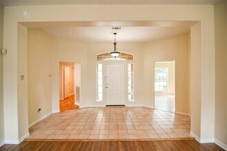 Building Photo - 1811 Ridgeway Trail