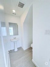 Building Photo - 6234 Sanderling St