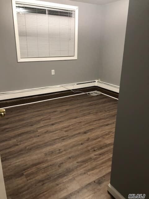 Building Photo - 85 Cedar Dr