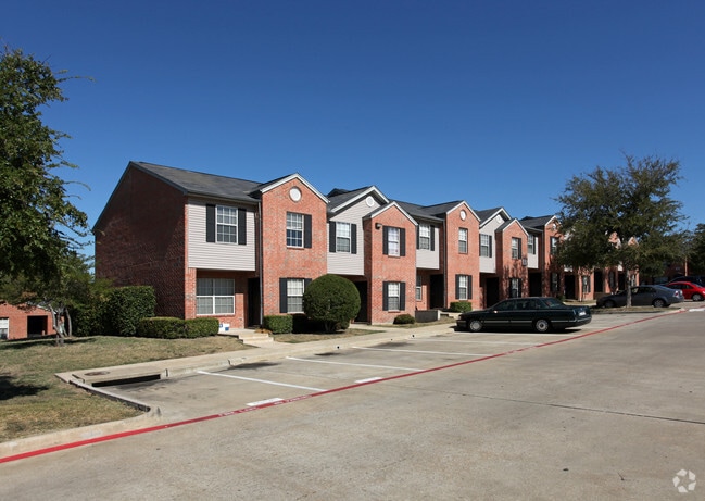 Centerville Pointe - Centerville Pointe Apartments