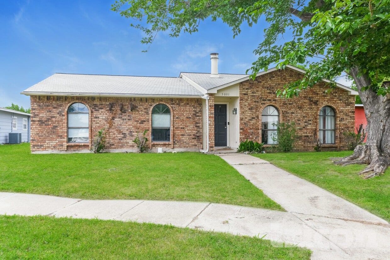 Foto principal - 5001 Oregon Ct