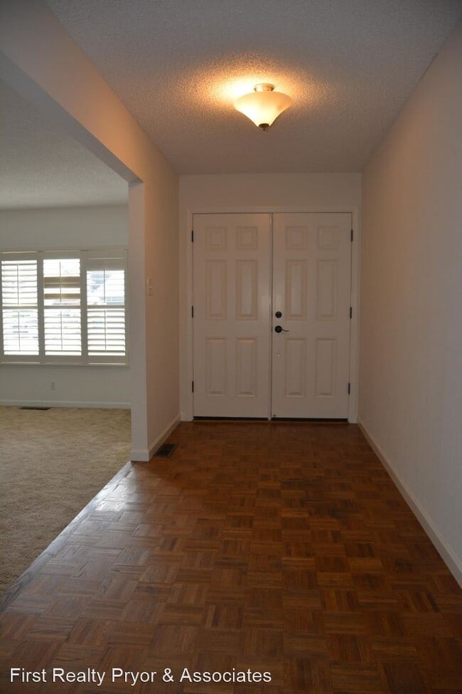 Building Photo - 3 br, 2 bath House - 3901 Rimrock Drive
