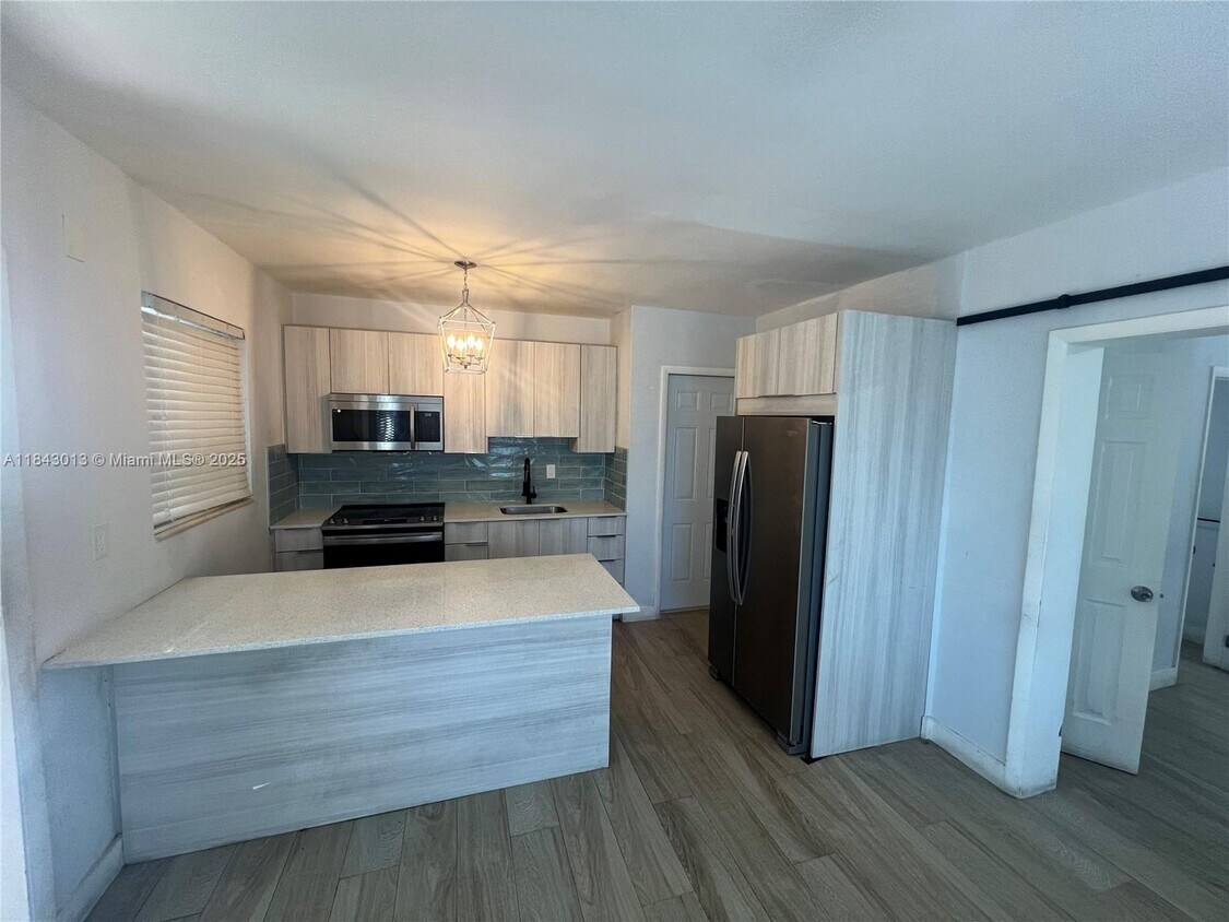Foto principal - 1450 Lenox Ave.