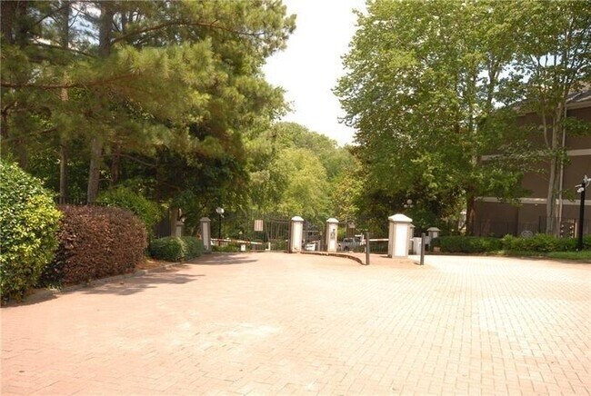 Foto del edificio - 2 Normandy Ct