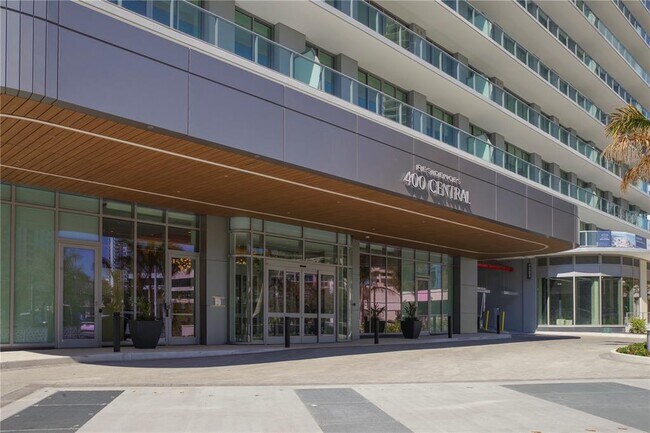 Foto del edificio - 400 Central Ave