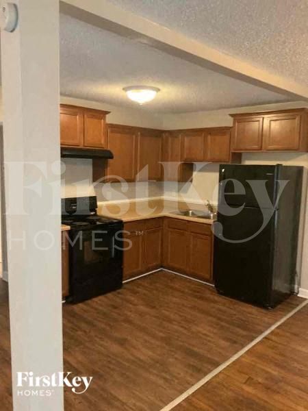 Foto del edificio - 817 Beechwood Ave SW