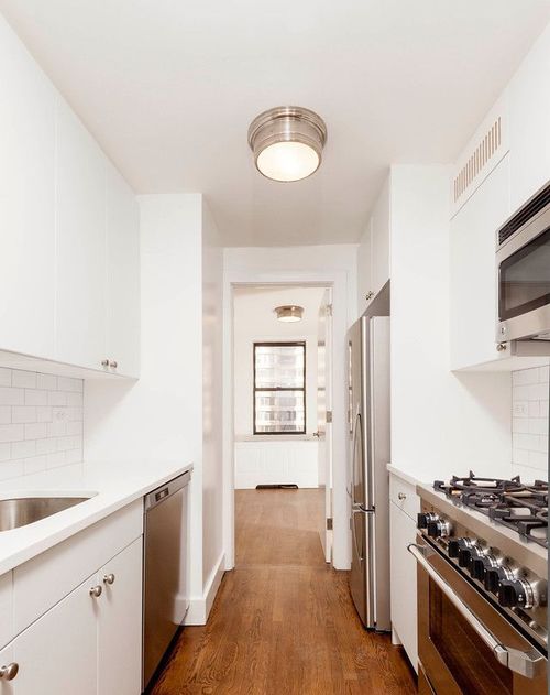 Foto del edificio - 335 E 39th St