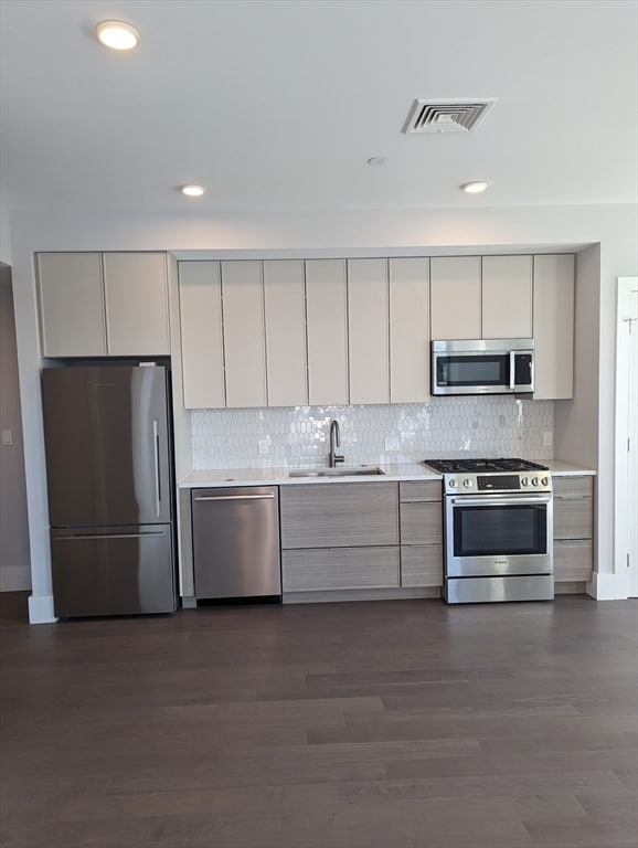 Building Photo - 3193 Washington St