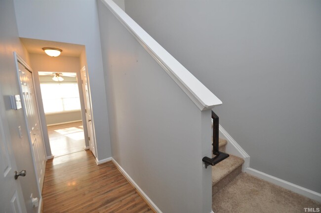 Building Photo - 202 Thorncrest Dr