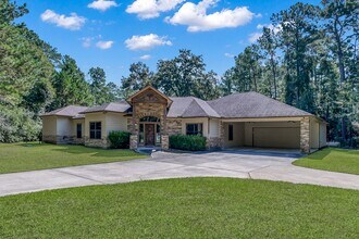 Building Photo - 40102 Country Forest Dr