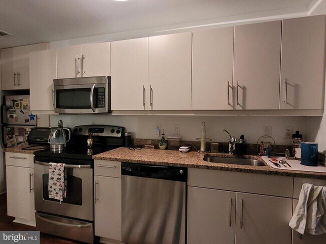 Foto del edificio - 219 S 18th St