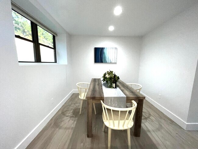 Foto del edificio - 136 Albany Blvd