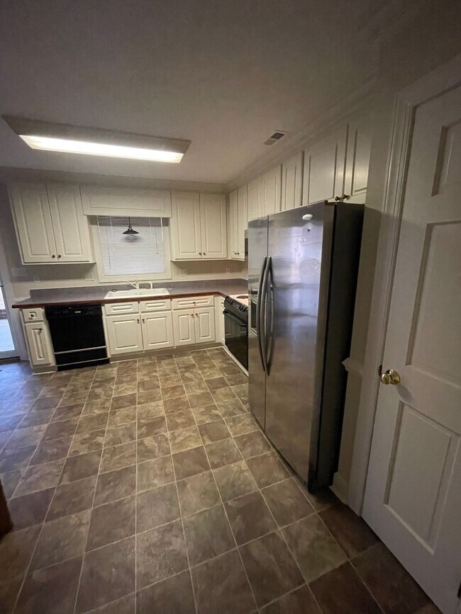 Foto del edificio - 5300 Hornes Church Rd