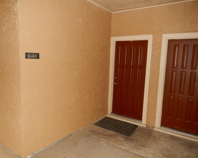 Building Photo - 5550 Spring Valley Rd