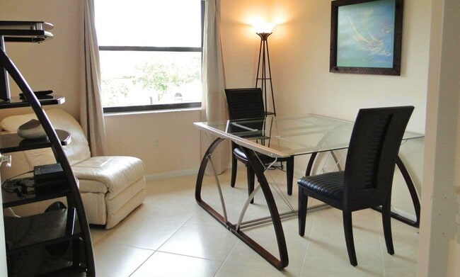 Foto del edificio - 5265 Brisata Cir
