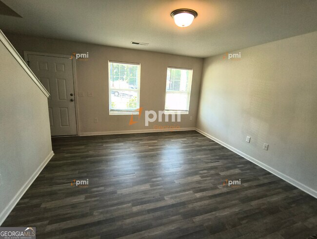Foto del edificio - 1552 Austin Dr
