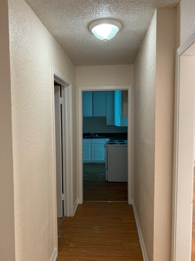 Building Photo - New Rental Listing!