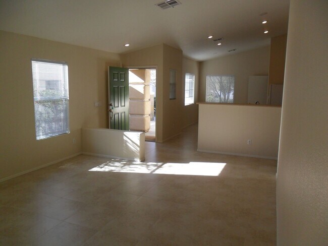 Building Photo - Summerlin, Single Story Beautiful 3-bedroo...