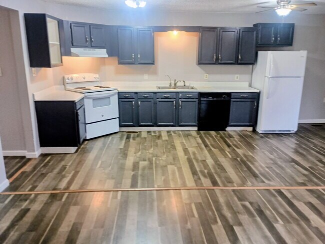 Foto del edificio - 313 Burnett Station Rd