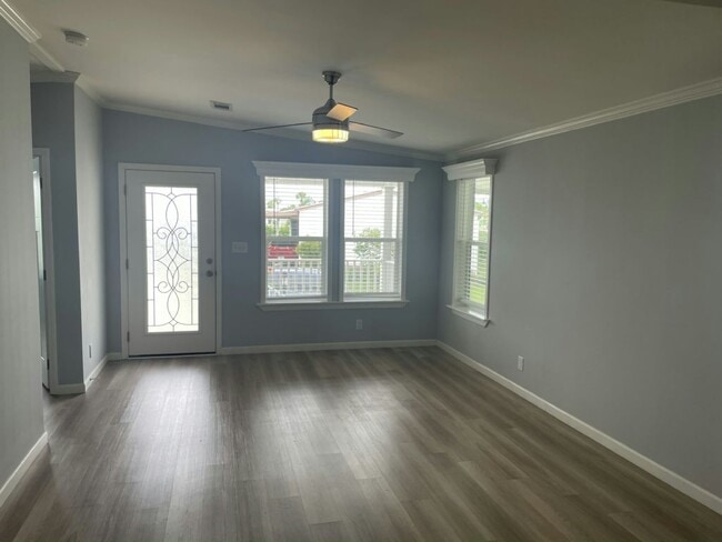 Foto del edificio - 7404 44th Trail N