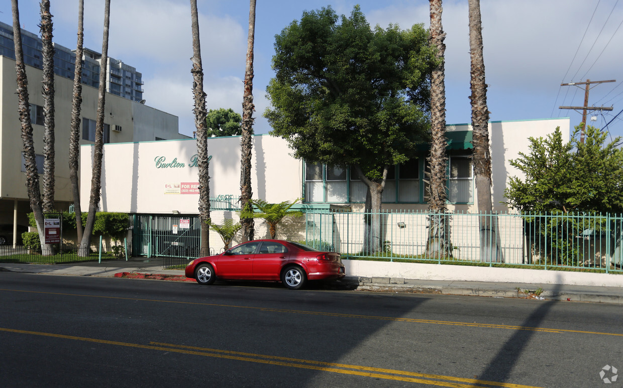 Building - Carlton Park Apartments