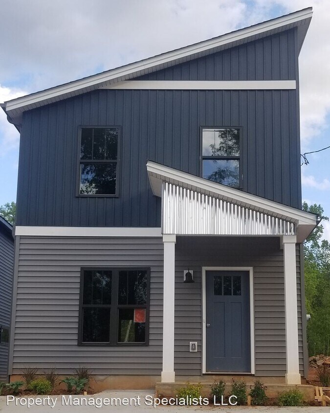 Foto principal - 3 br, 3 bath House - 2727 Rainbow Circle