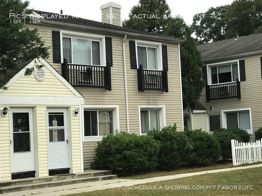 Building Photo - 1 Bedroom Deluxe Carriagehouse Apartments