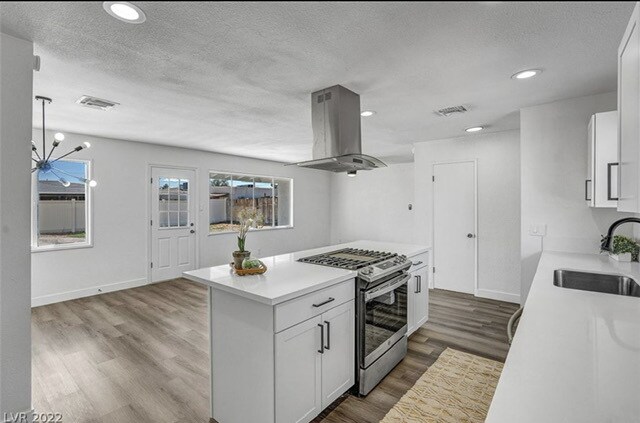 Building Photo - 2217 Dune Dr
