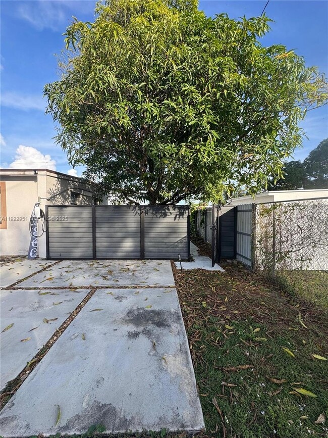 Foto del edificio - 4341 SW 99th Ct