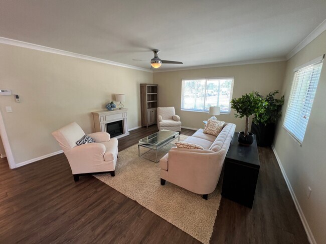 Foto del edificio - 2 Bed/2 Bath - Unit 21