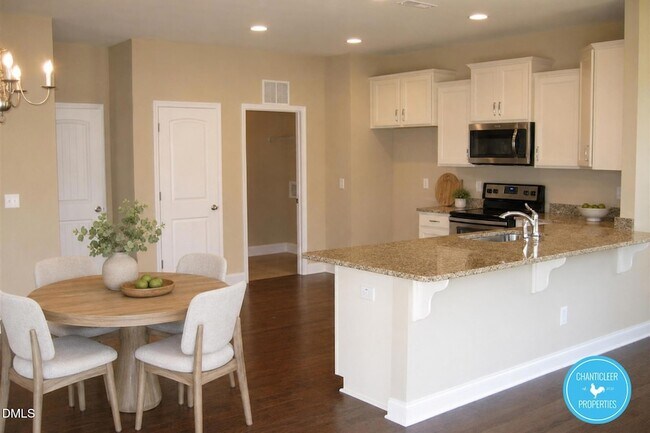 Building Photo - 2332 Cedar Rock Dr