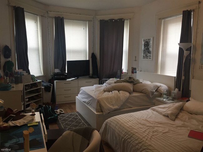 Building Photo - 2 br, 1 bath Apartment - 85 Saint Marys St 7A