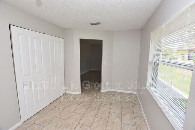 Building Photo - 3838 Deeson Rd