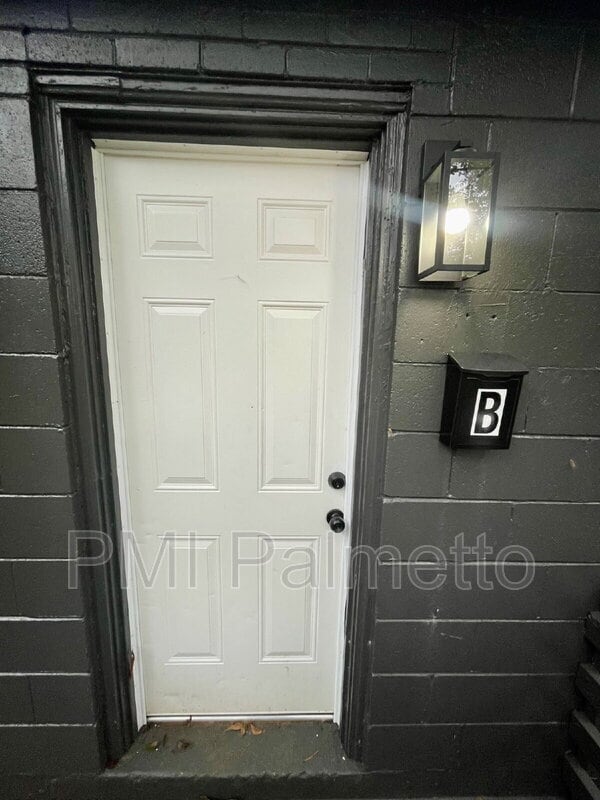 Foto del edificio - 2205 Harper St