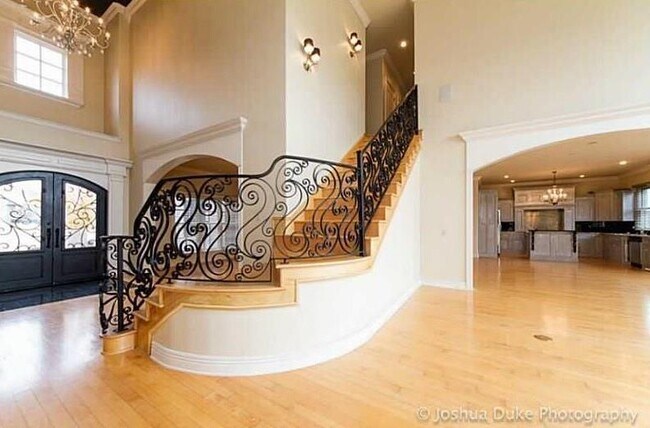 Building Photo - 3189 N Blue Star Dr