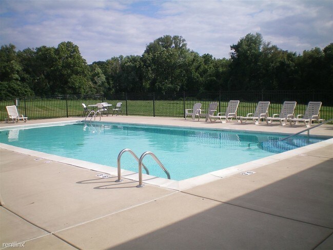 Foto del edificio - 1671 Shadow Ridge Ct