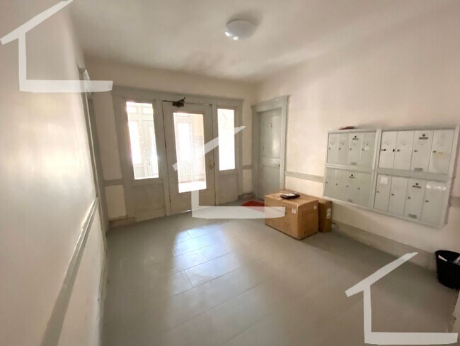 Foto del edificio - 11 Scottfield Rd