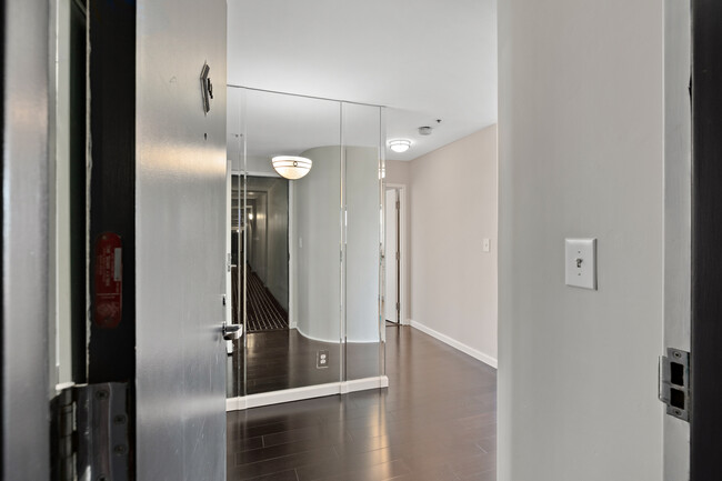 Building Photo - 300 3rd St