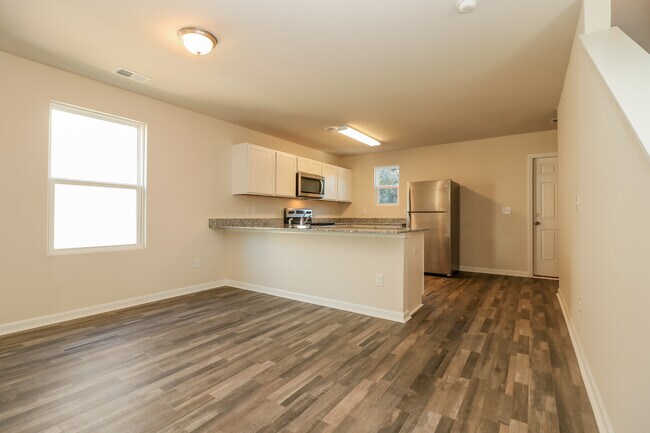 Building Photo - 8 Bay Breeze Ln