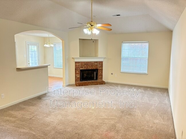 Building Photo - 10127 Cross Valley Dr