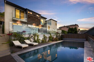 Building Photo - 3850 Glenalbyn Dr