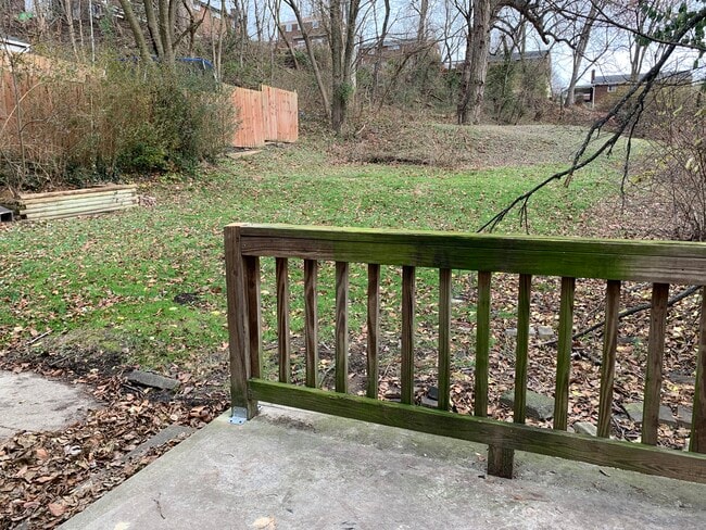 Building Photo - 526 Holmes Ave