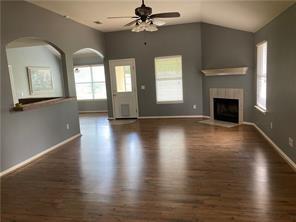 Building Photo - 5 Dogwood Dr