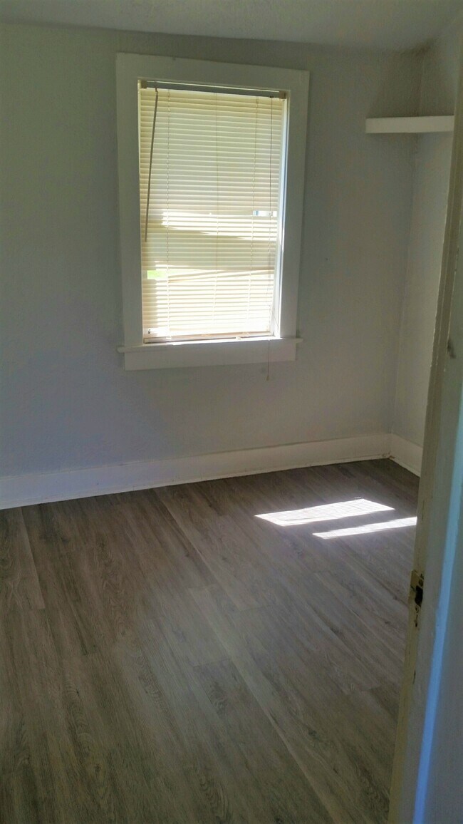 Foto del edificio - 1234 Gillett St