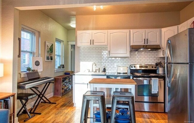 Photo - 1341 N Washington St Apartment