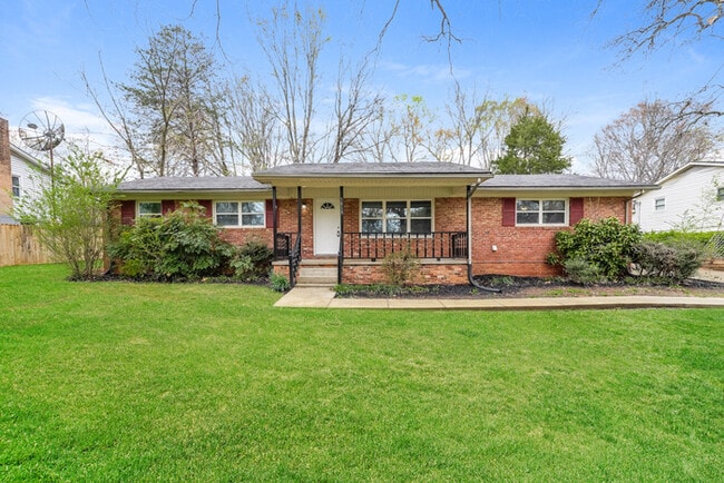 Building Photo - 5018 Shoreline Dr