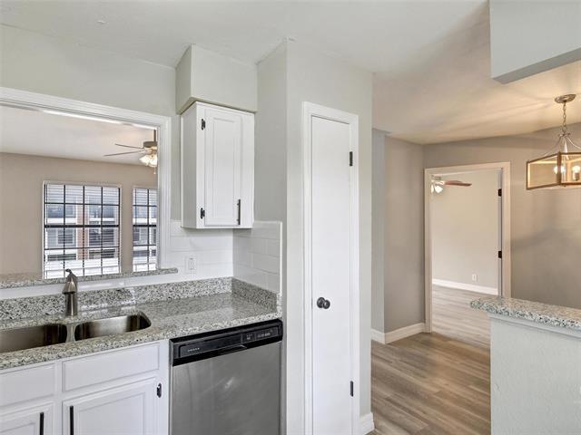 Foto del edificio - 4748 Old Bent Tree Ln