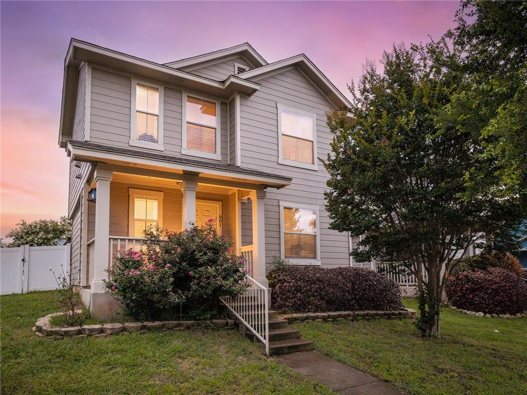 Foto principal - 601 Big Spring Dr