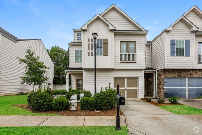 Building Photo - 42 Madaline Ln