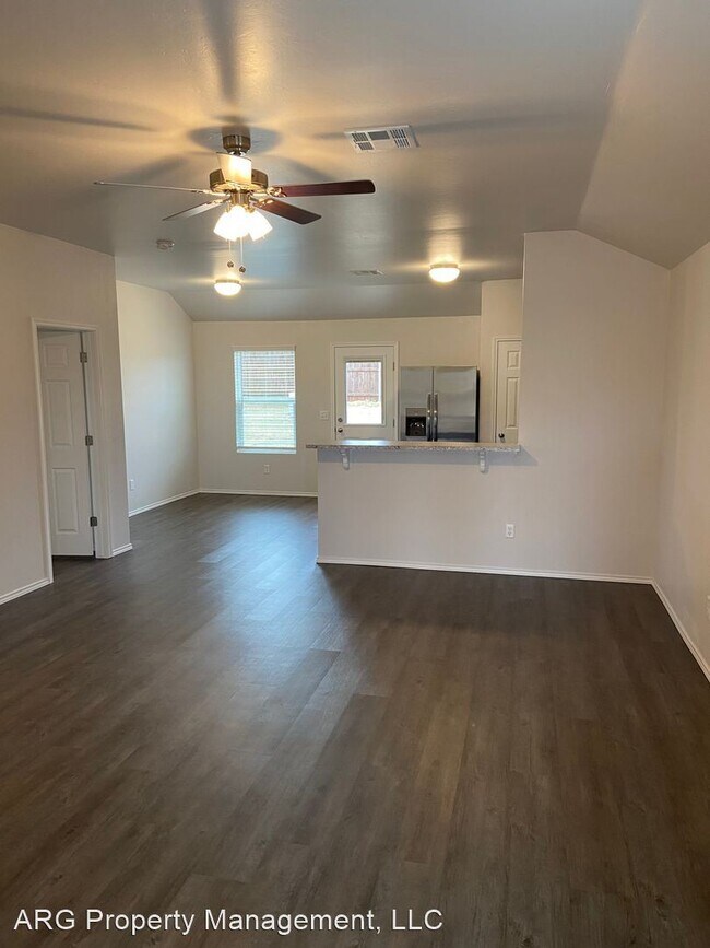 Building Photo - 3 br, 2 bath House - 2023 Taylor Street